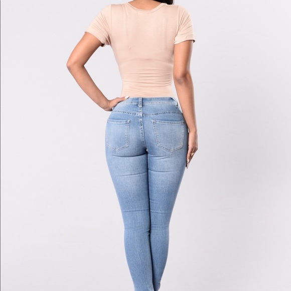 Fashion Nova Jeans - Picture 5 of 6